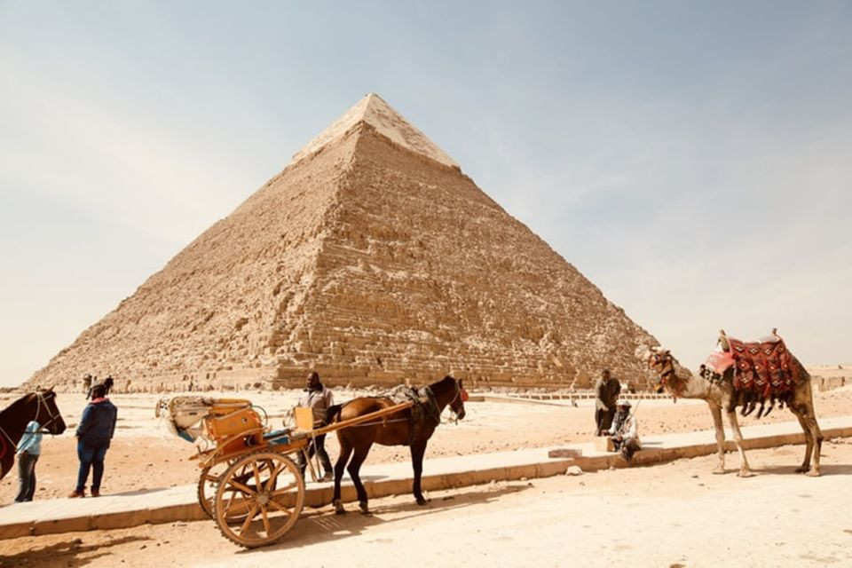 Hurghada nach Kairo und Pyramiden mit dem Flugzeug